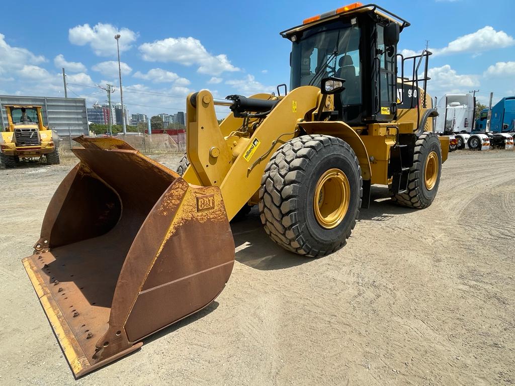 2014 Caterpillar 950K Wheel Loader (MM169)