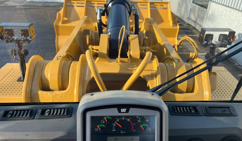 2023 – 988K Wheel Loader full