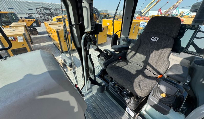 2024 – 14 Caterpillar Grader full