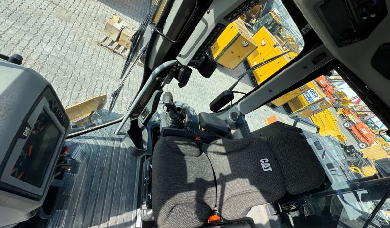 2024 – 14 Caterpillar Grader full